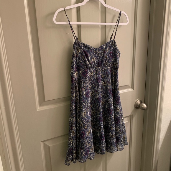 🛍Urban Outfitters Pins & Needles Floral Dress - Picture 2 of 7